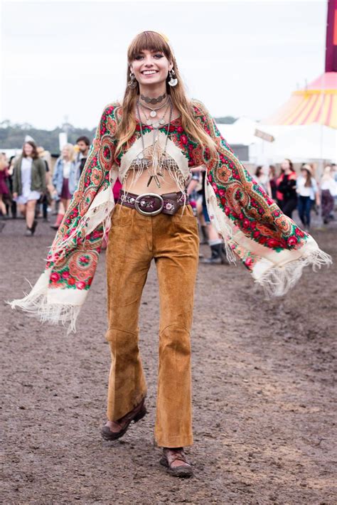 hippie woodstock style